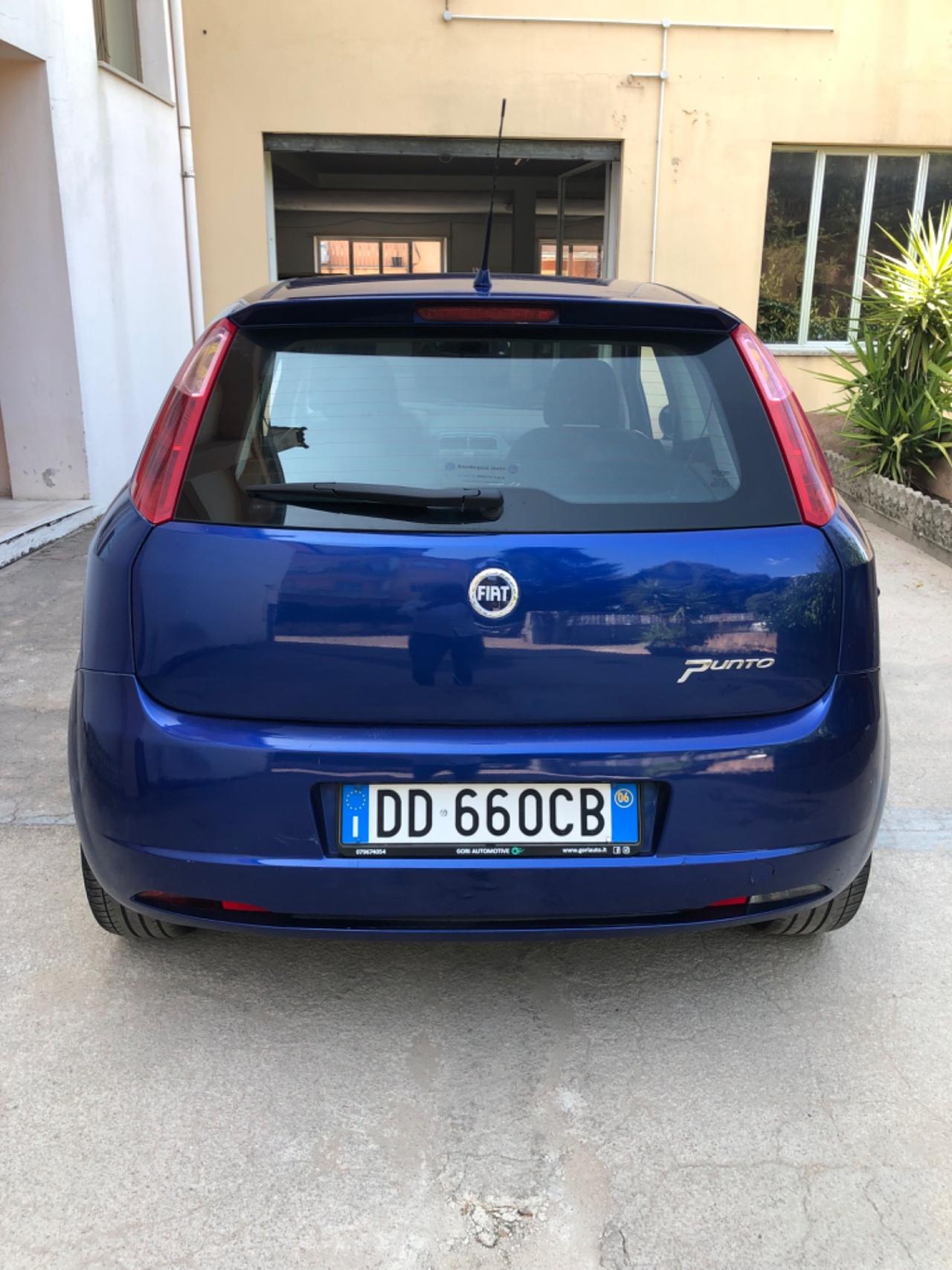 Fiat Grande Punto Grande Punto 1.4 Starjet 16V 3 porte Dynamic