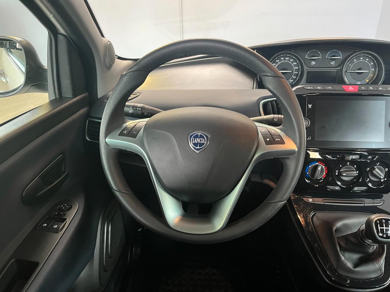 Lancia Ypsilon 1.0cc HYBRID GOLD PLUS - PREZZO REALE!