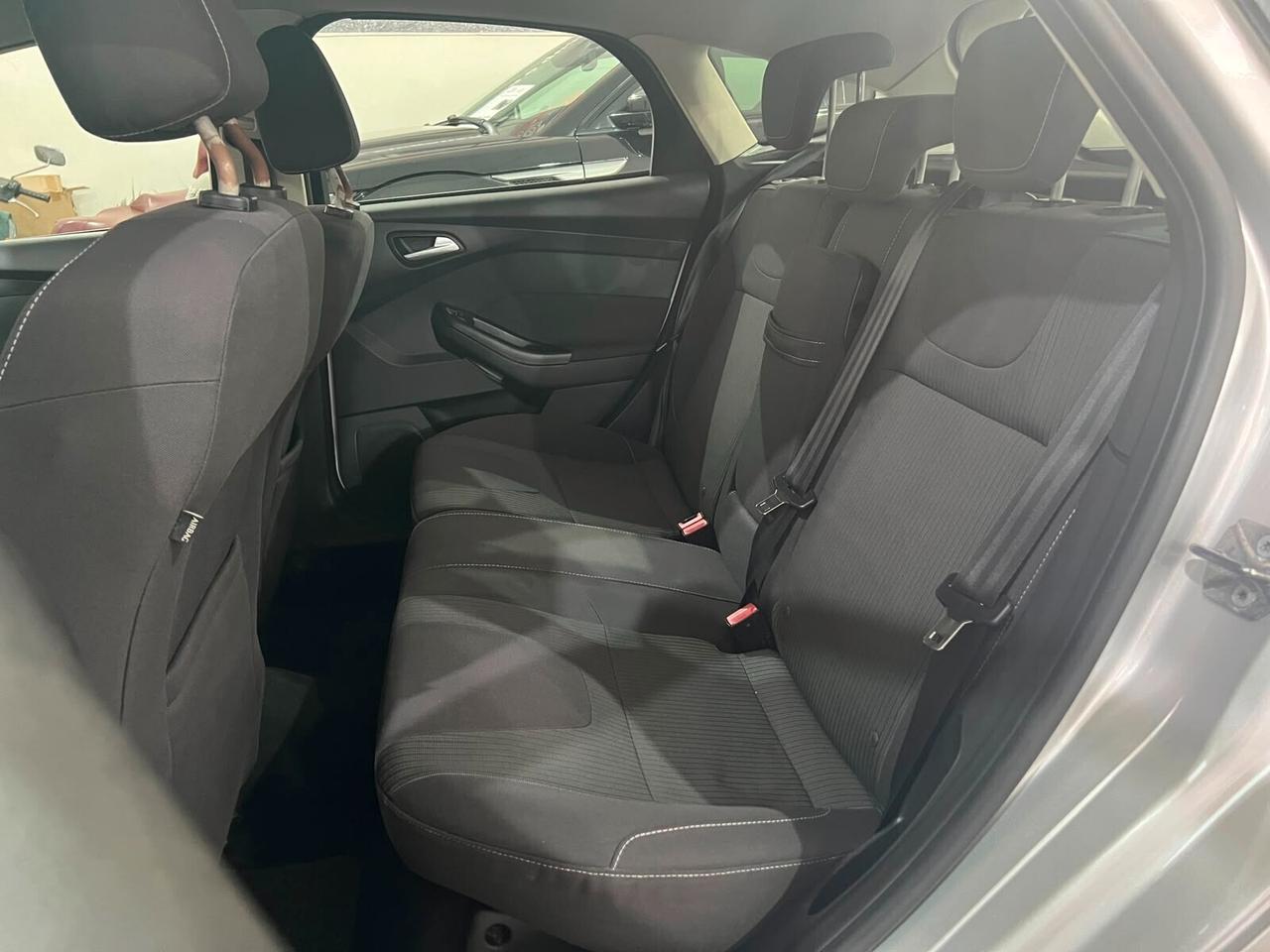 Ford Focus 1.6 116 CV - TITANIUM - 2014