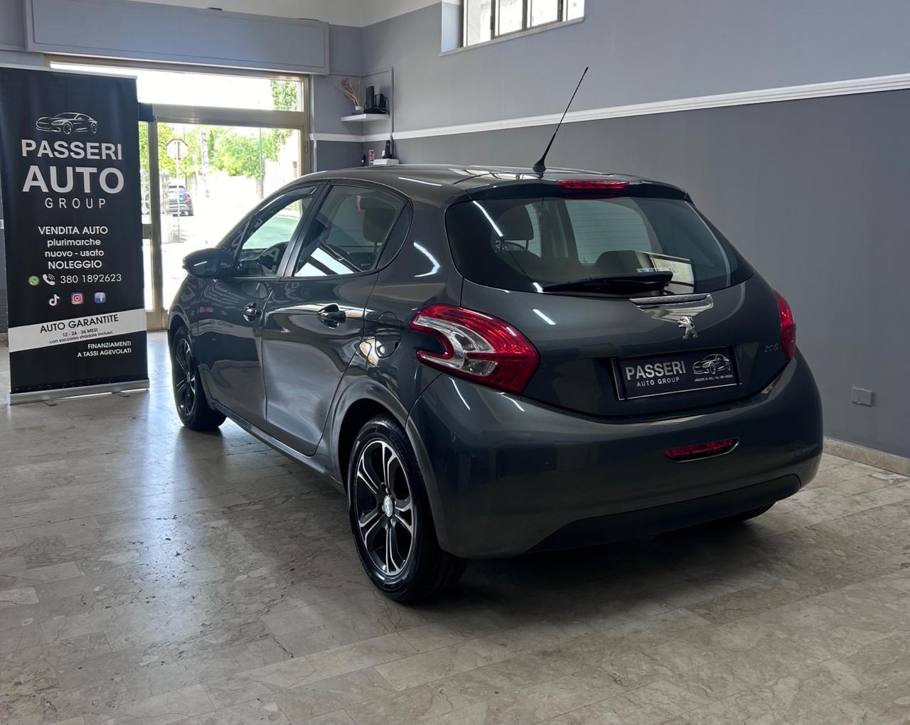 Peugeot 208 1.4 HDi 68 CV 5 porte Allure