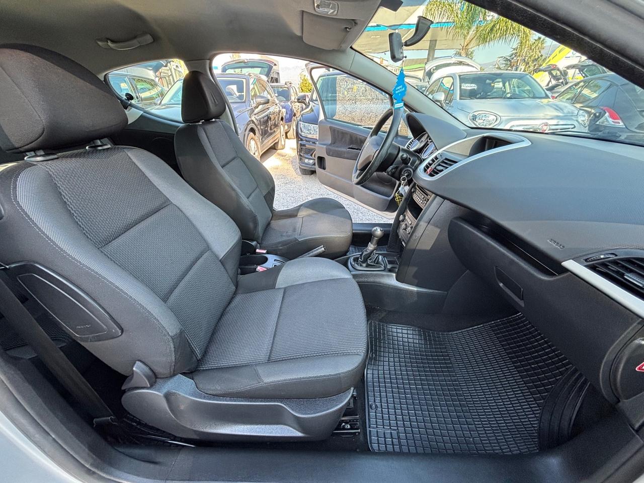 PEUGEOT 207 1.4HDI 70CV