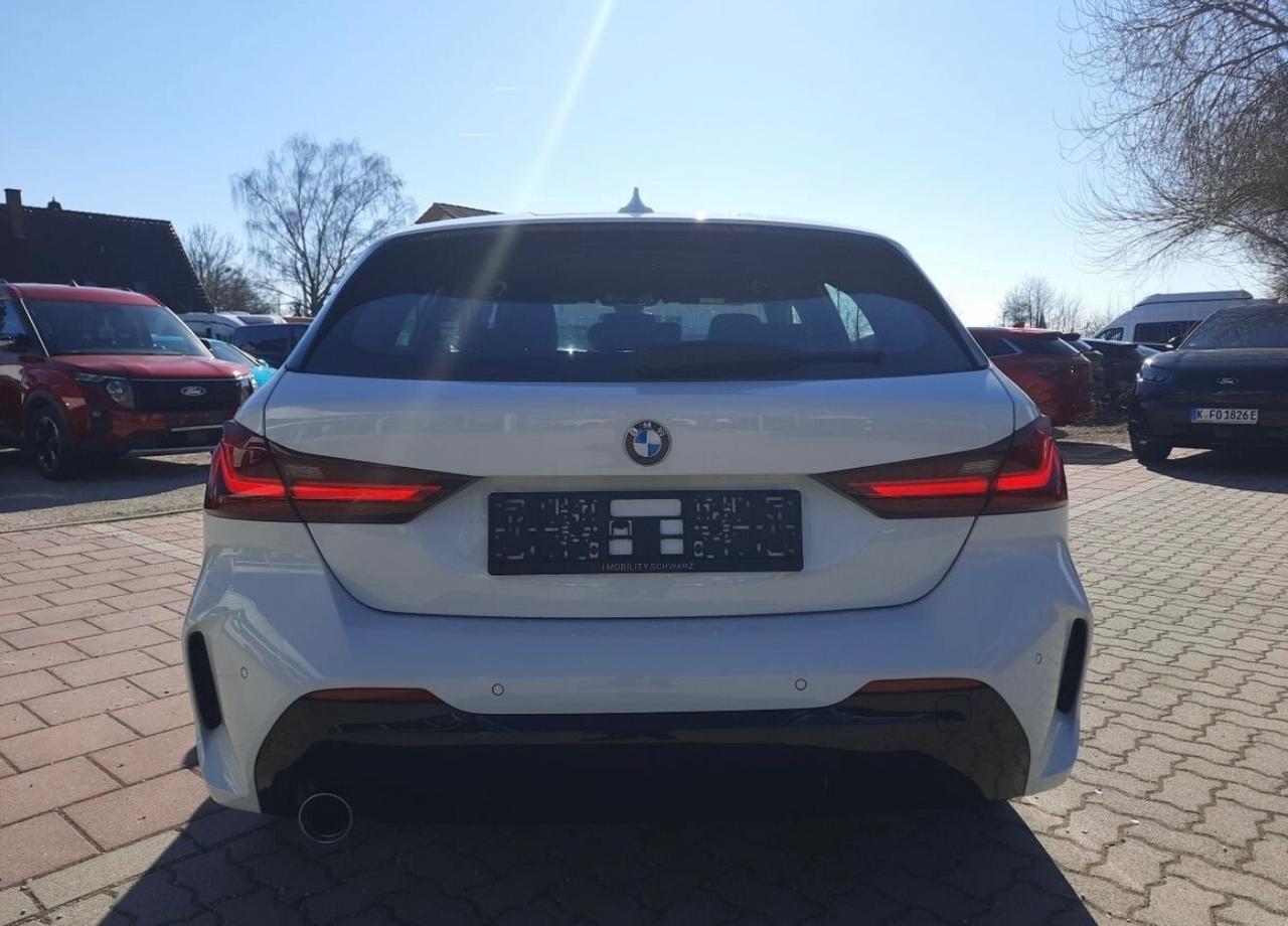 Bmw 118i 5p. Msport C automatico Navi