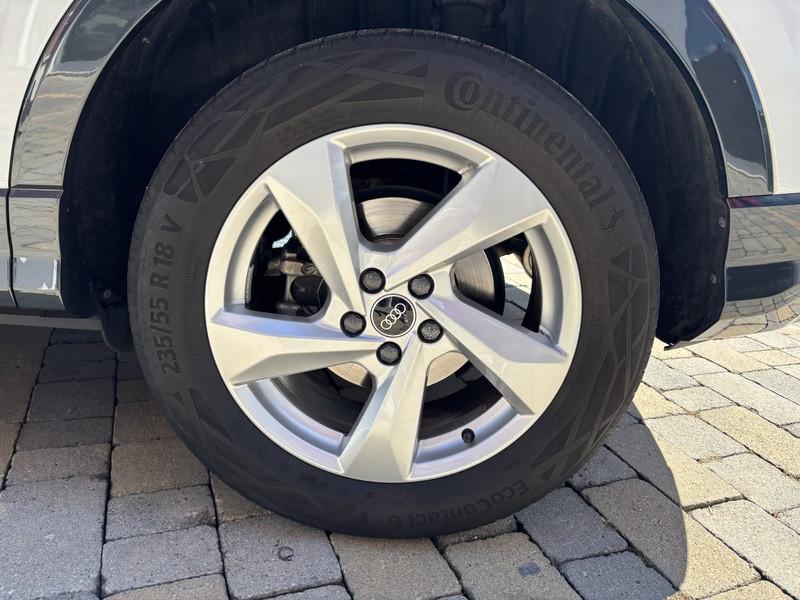 Audi Q3 35 1.5 tfsi mhev Business Advanced s-tronic