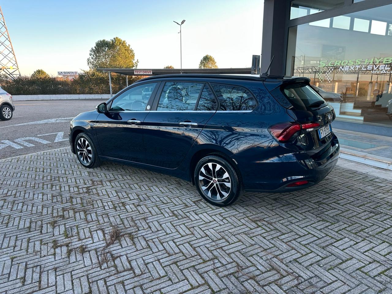 Fiat Tipo 1.6 Mjt S&S SW Mirror