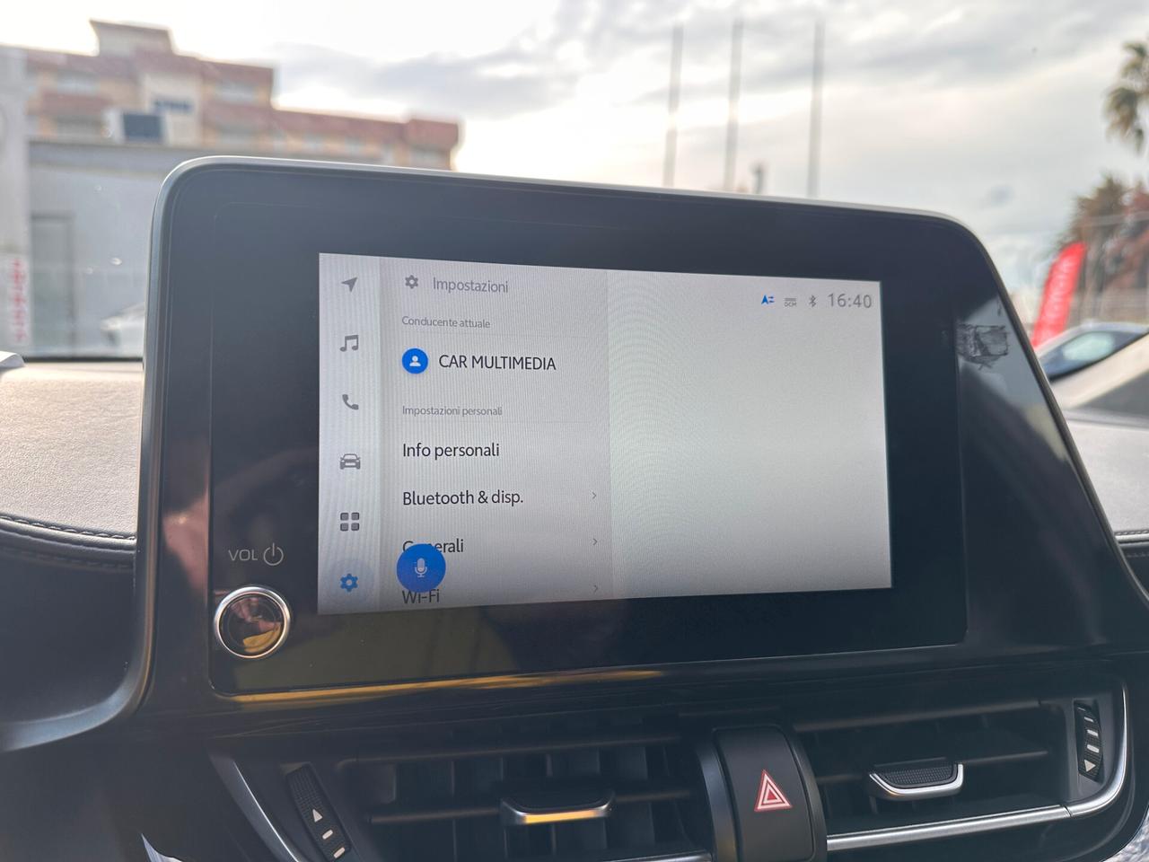 Toyota C-HR 1.8 Hybrid E-CVT Trend