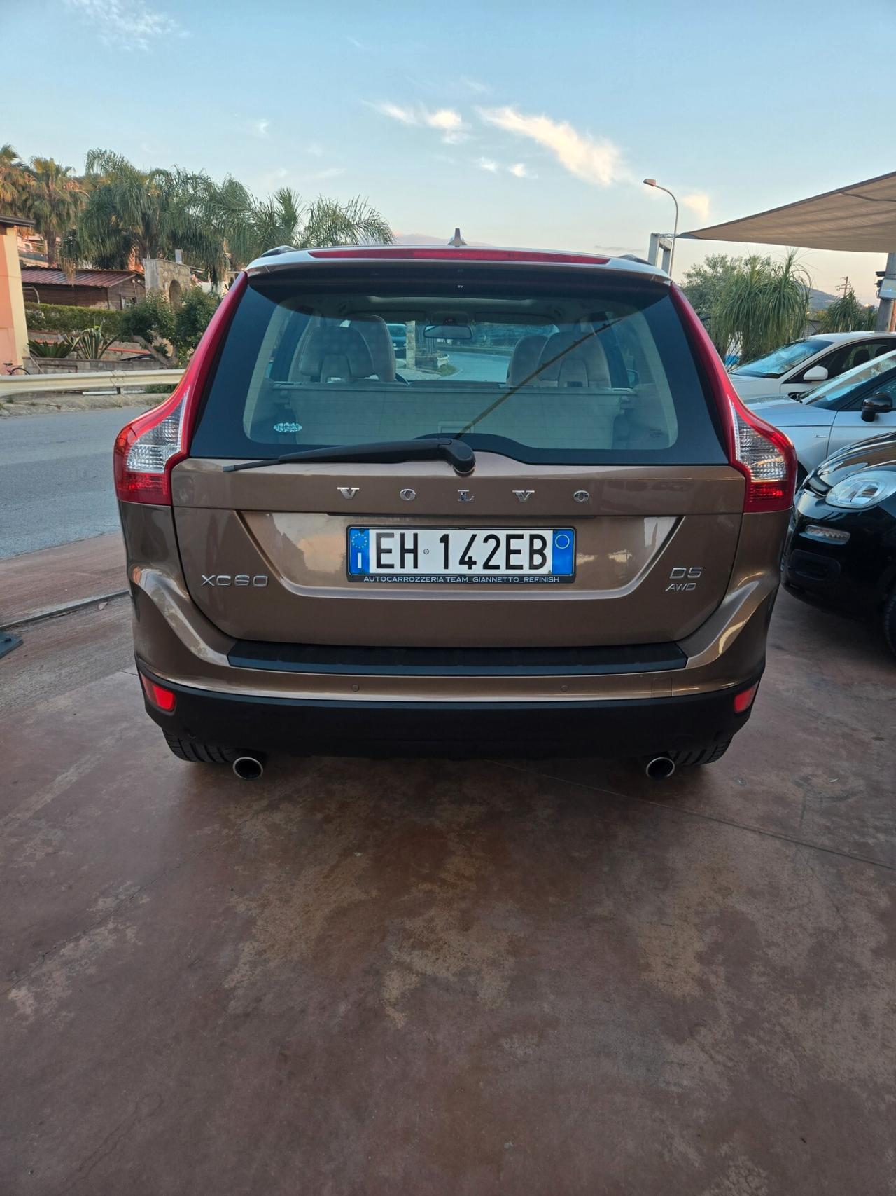 Volvo XC 60 XC60 D5 AWD Momentum