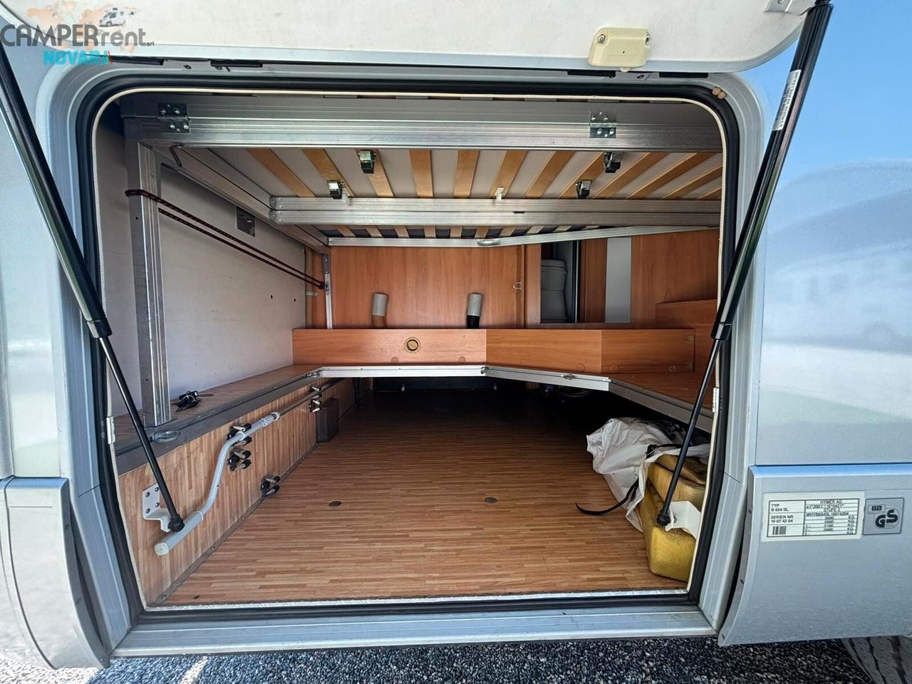 HYMER B654 SL - motorhome con letto alla francese in coda e garage foro 96x87