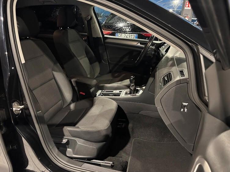 Volkswagen Golf 1.6 TDI 110CV 5P. 60.000KM NEOPATENTATI