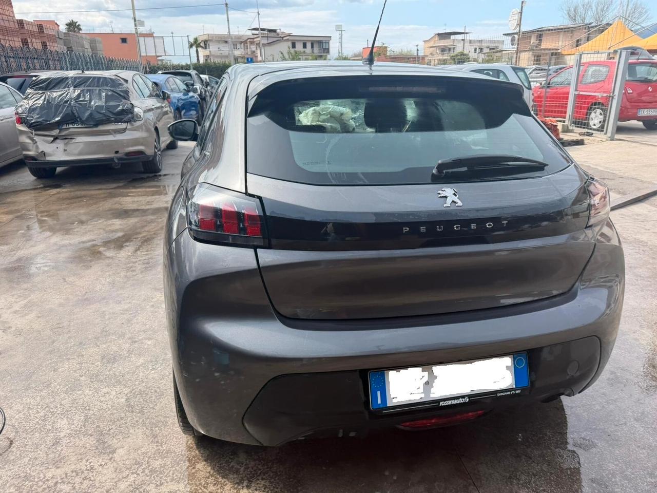 Peugeot 208 sinistrato - 2021