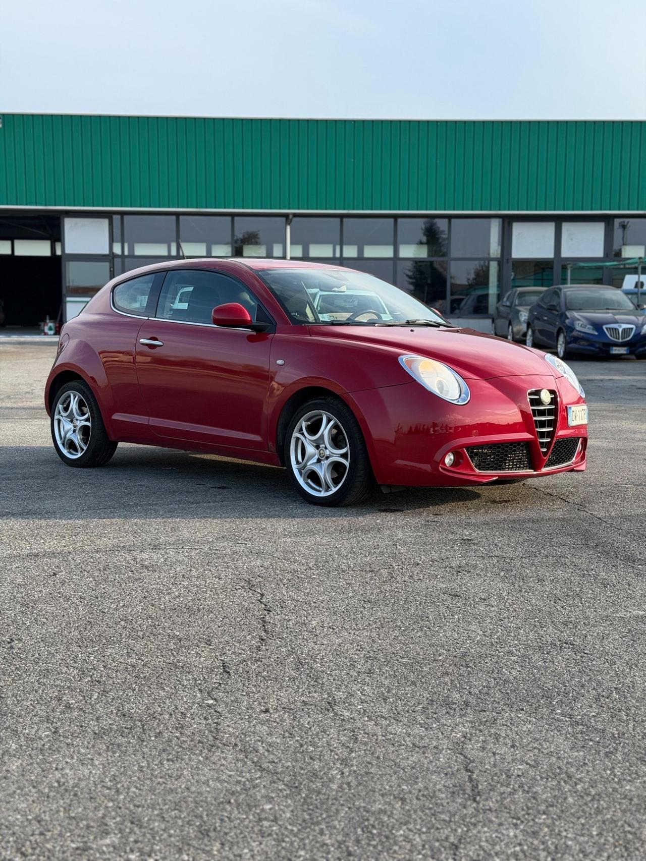 Alfa Romeo MiTo 1.6 JTDm 16V Distinctive Sport Pack
