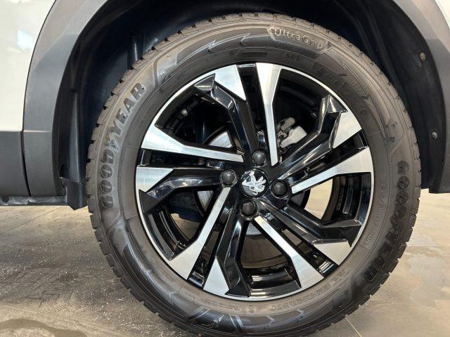 PEUGEOT 2008 1.5 BlueHDi Allure Navi Pack