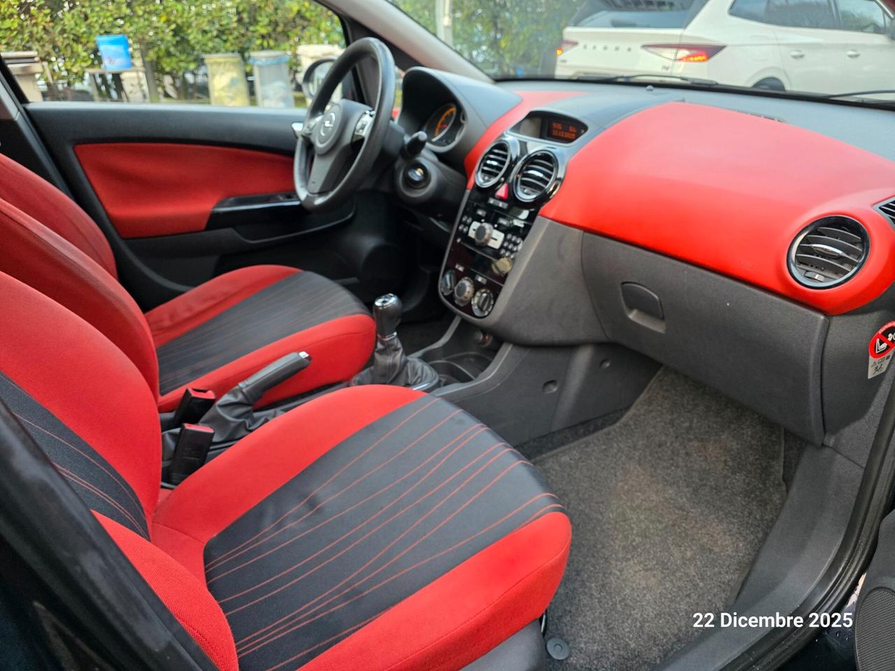 Opel Corsa 1.2 5 porte Cosmo