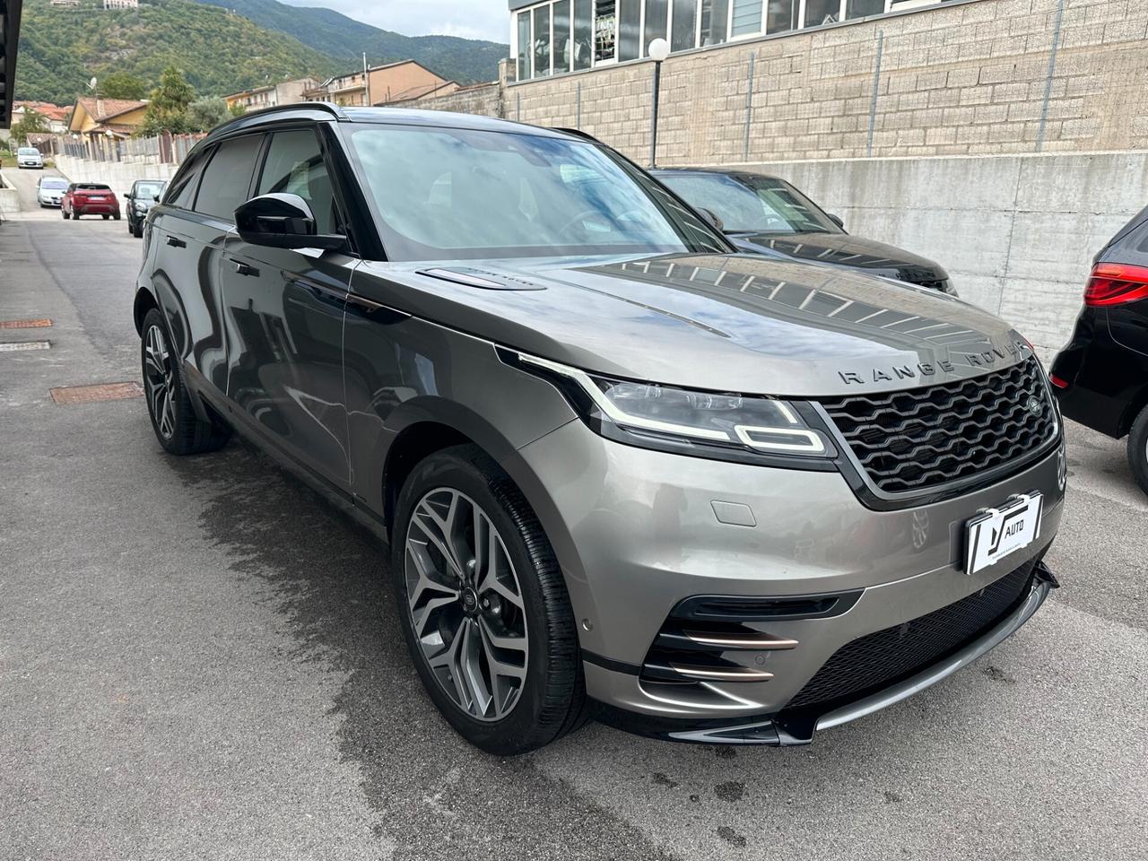 Land Rover Range Rover Velar Range Rover Velar 2.0D I4 240 CV R-Dynamic SE