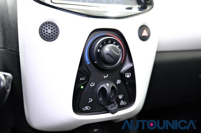 PEUGEOT 108 VTi 68 5 PORTE ALLURE NEOPATENTATI