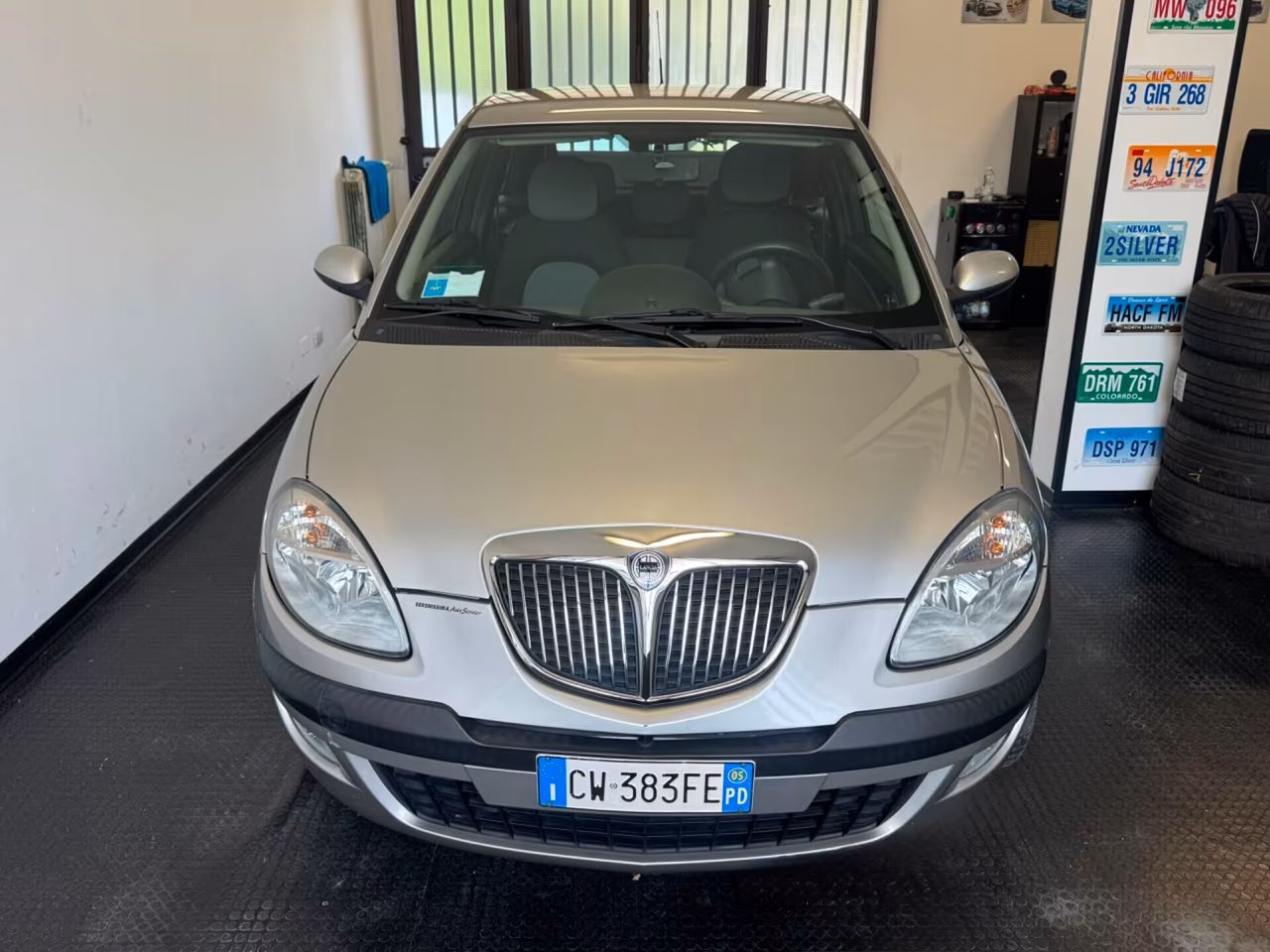 Lancia Ypsilon 1.2 Oro - adatta a neopatentati
