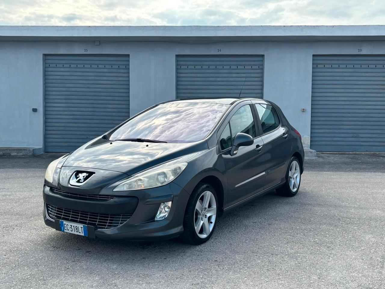 Peugeot 308 1.6 HDi 110CV 5p.