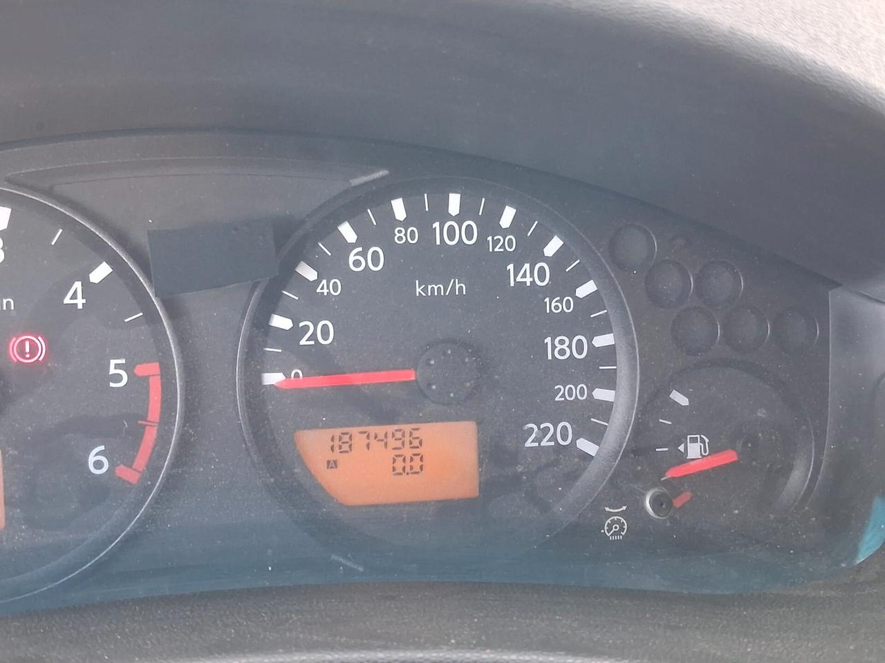 Nissan Navara 2.5 dCi 4 porte Double Cab XE