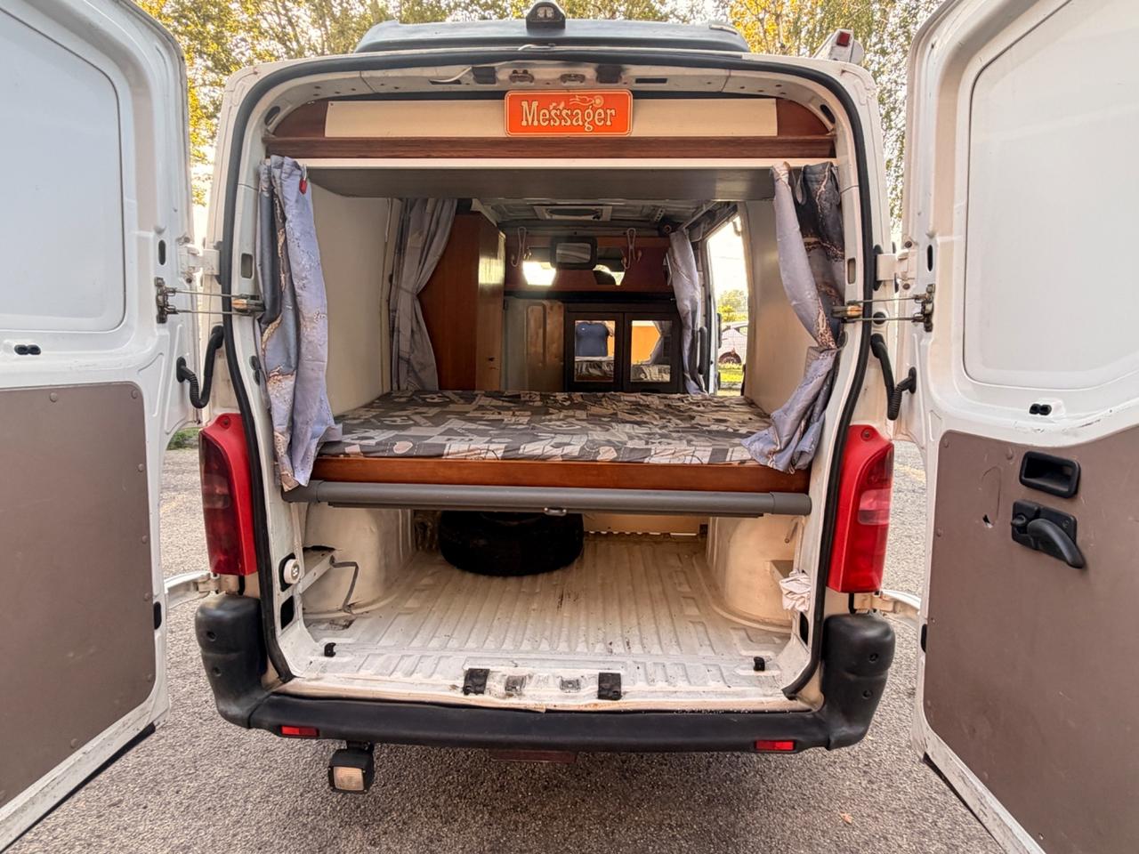 Renault Master T28 2.5 diesel PC Combi