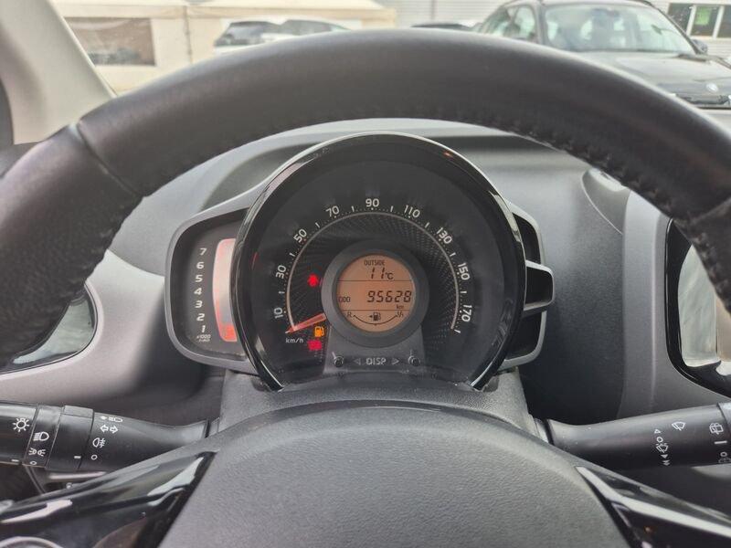 Toyota Aygo Aygo Connect 1.0 VVT-i 72CV 5 porte x-business