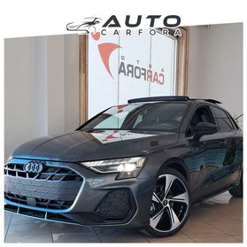 Audi A3 Sportback 35 TDI S tronic Identity Black con tetto apribile R19 Pack Red interno