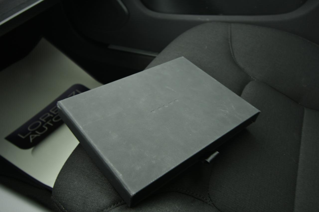 VOLVO V60 2.0 b4 Momentum Business auto NEOPATENTATI+C17"