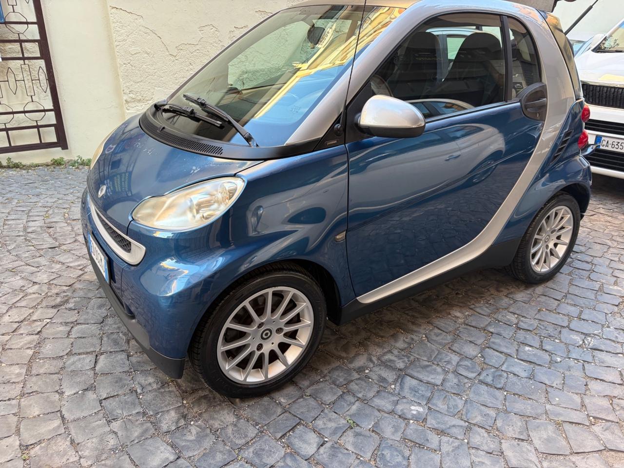 Smart ForTwo 1000 52 kW MHD coupé passion