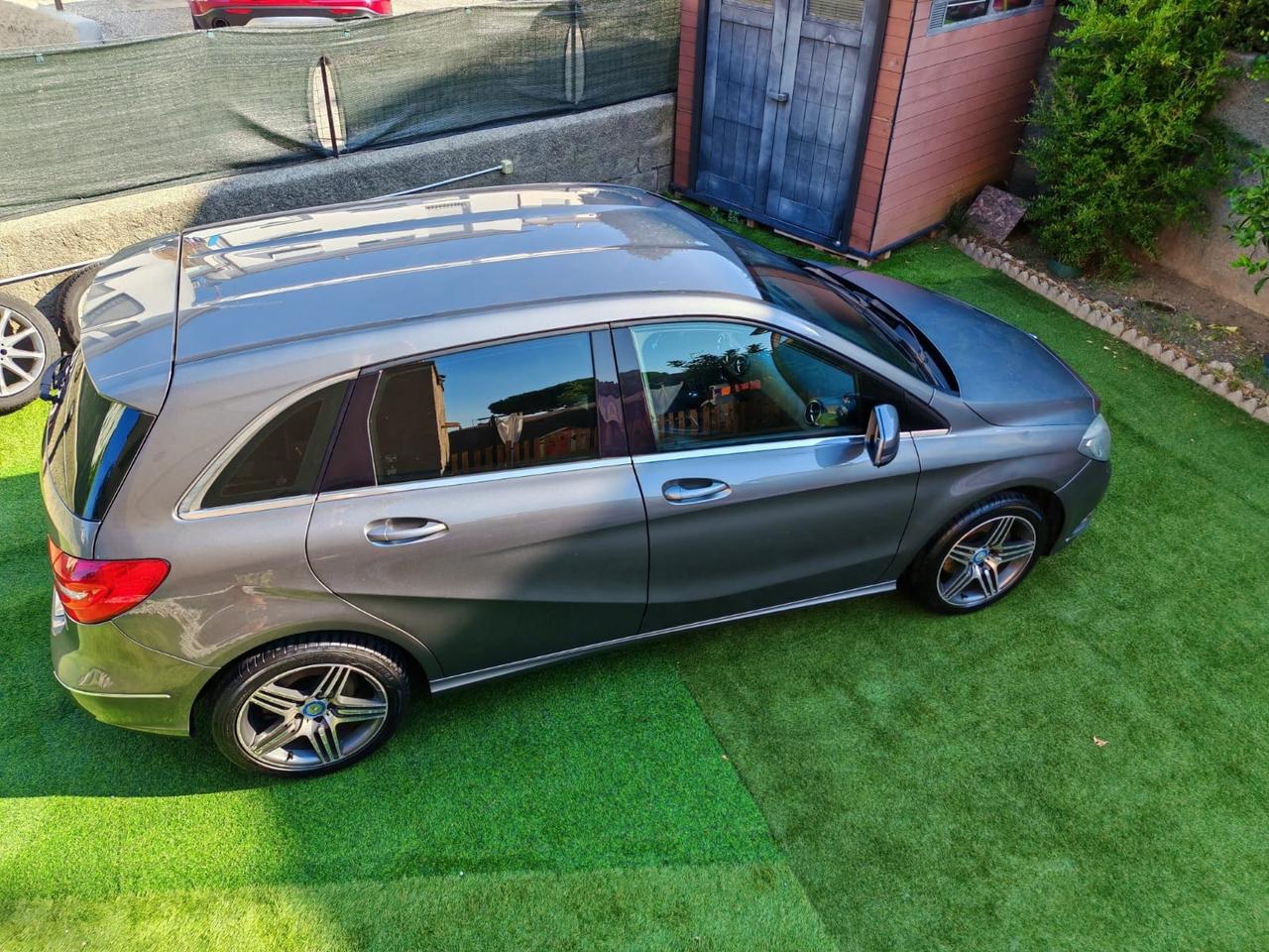 Mercedes-benz B 180 BlueEFFICIENCY Premium