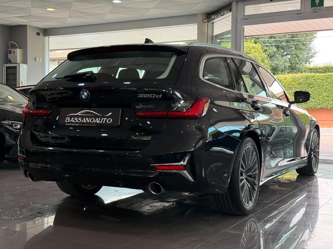 Bmw 320 320d Touring Luxury auto FULL!!