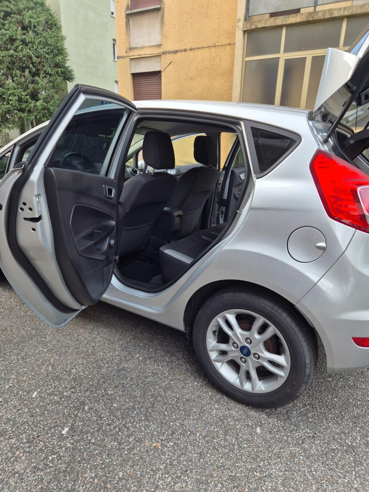 ford fiesta benzina euro 6b neo patentati