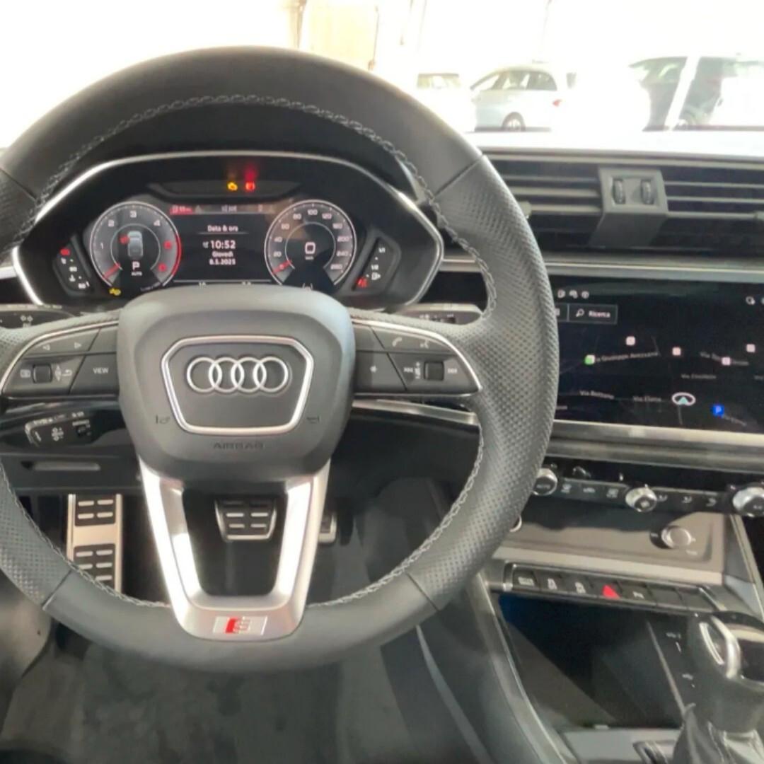 Audi Q3 SPB 35 TDI S tronic Identity Black + TETTO Pronta Consegna