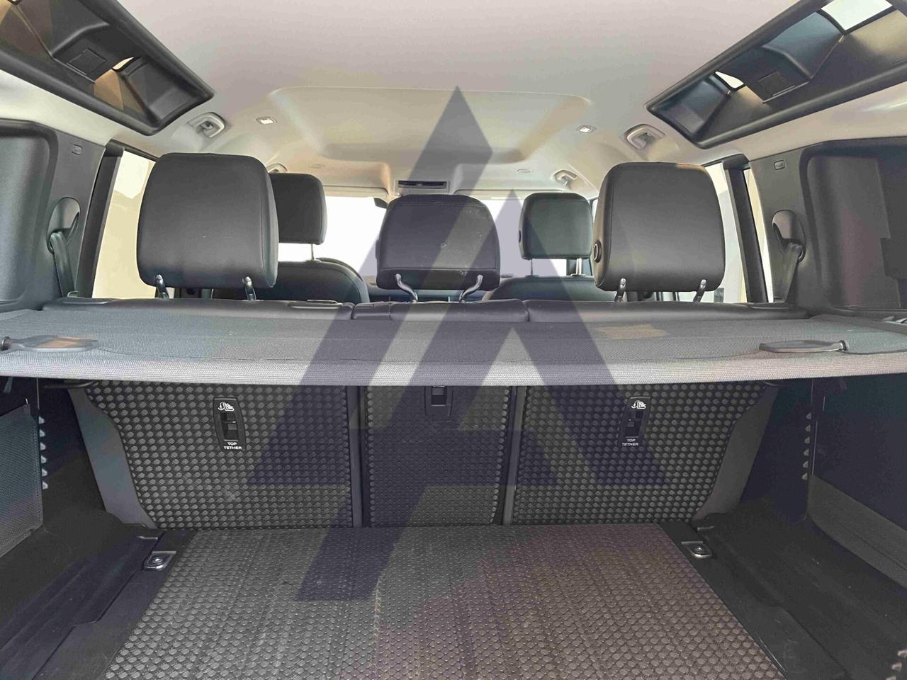 Land Rover Defender 110 3.0D I6 200 CV AWD Auto X-Dynamic HSE