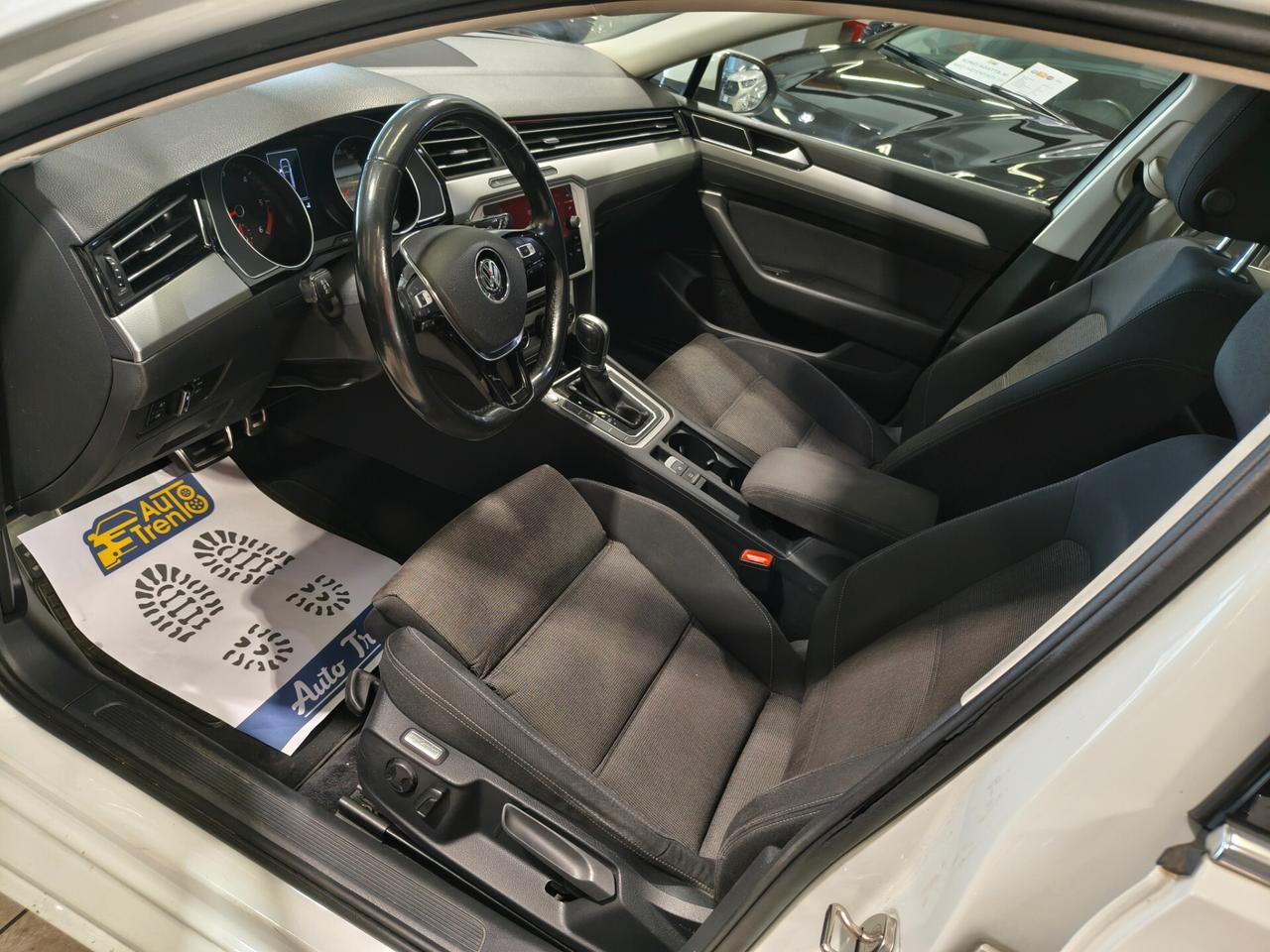 Volkswagen Passat 1.6 TDI SCR DSG Business BMT