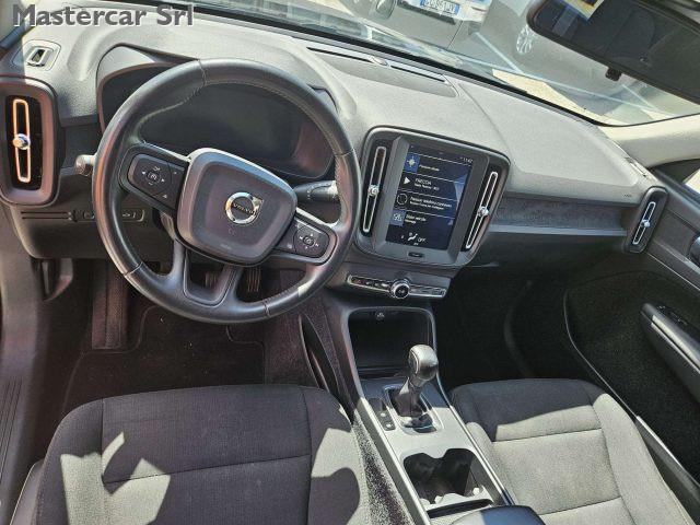 VOLVO XC40 2.0 d3 SUV D3 150cv BUSINESS - FV529SV