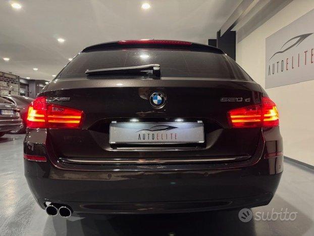BMW 520 d xDrive Luxury Line/TETTO PANORAMICO