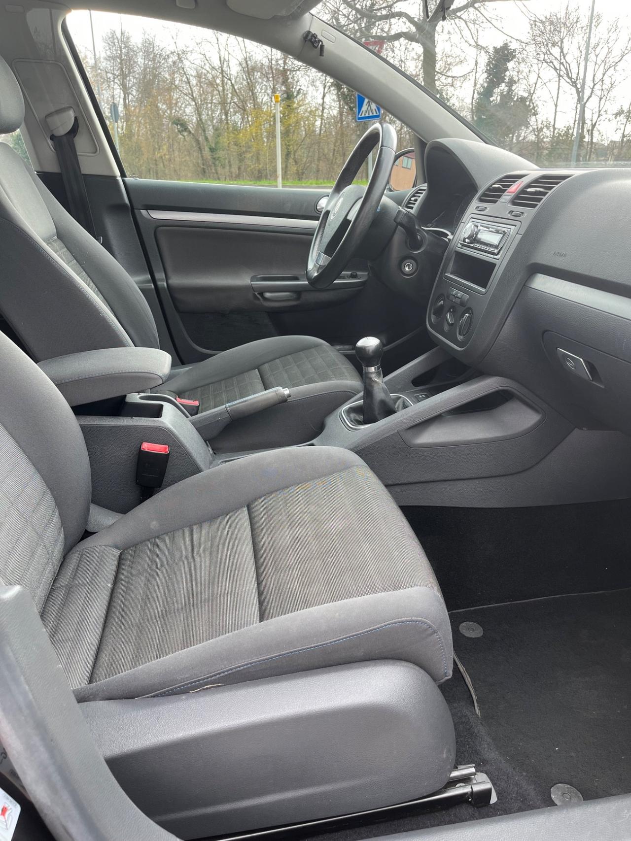 Volkswagen Golf 1.6 3p. Comfortline