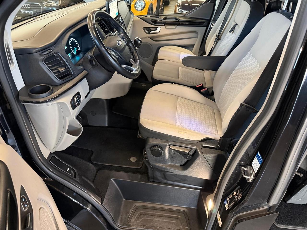 Ford Tourneo Custom 320 2.0 TDCi 130CV PC Trend