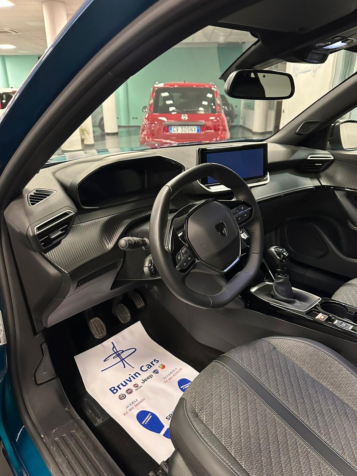 Peugeot 2008 PureTech 100 S&S Allure