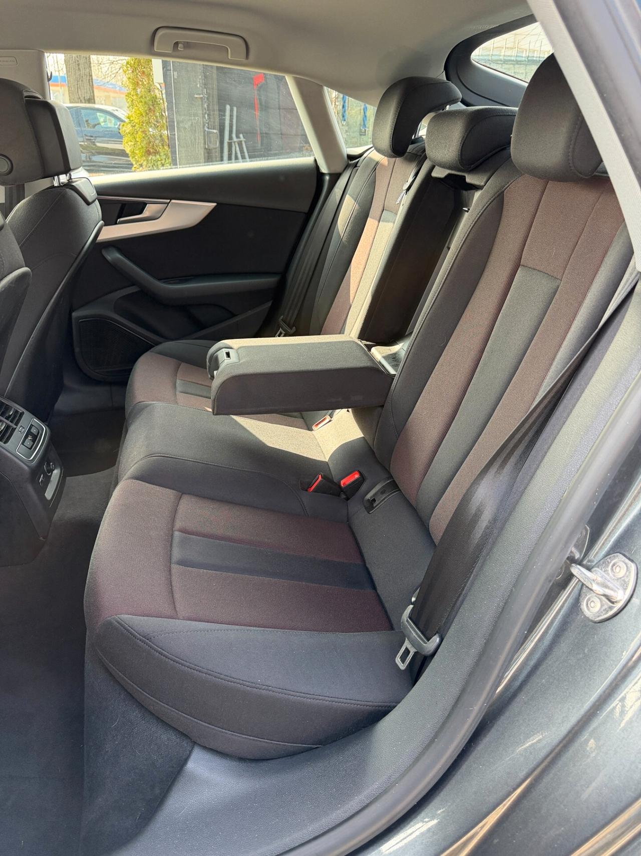 Audi A5 SPB 40 TDI quattro S tronic line edition