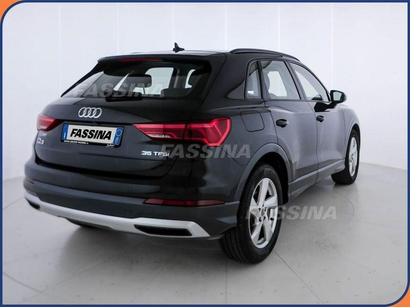 Audi Q3 35 TFSI Mhev S tronic Business Advanced