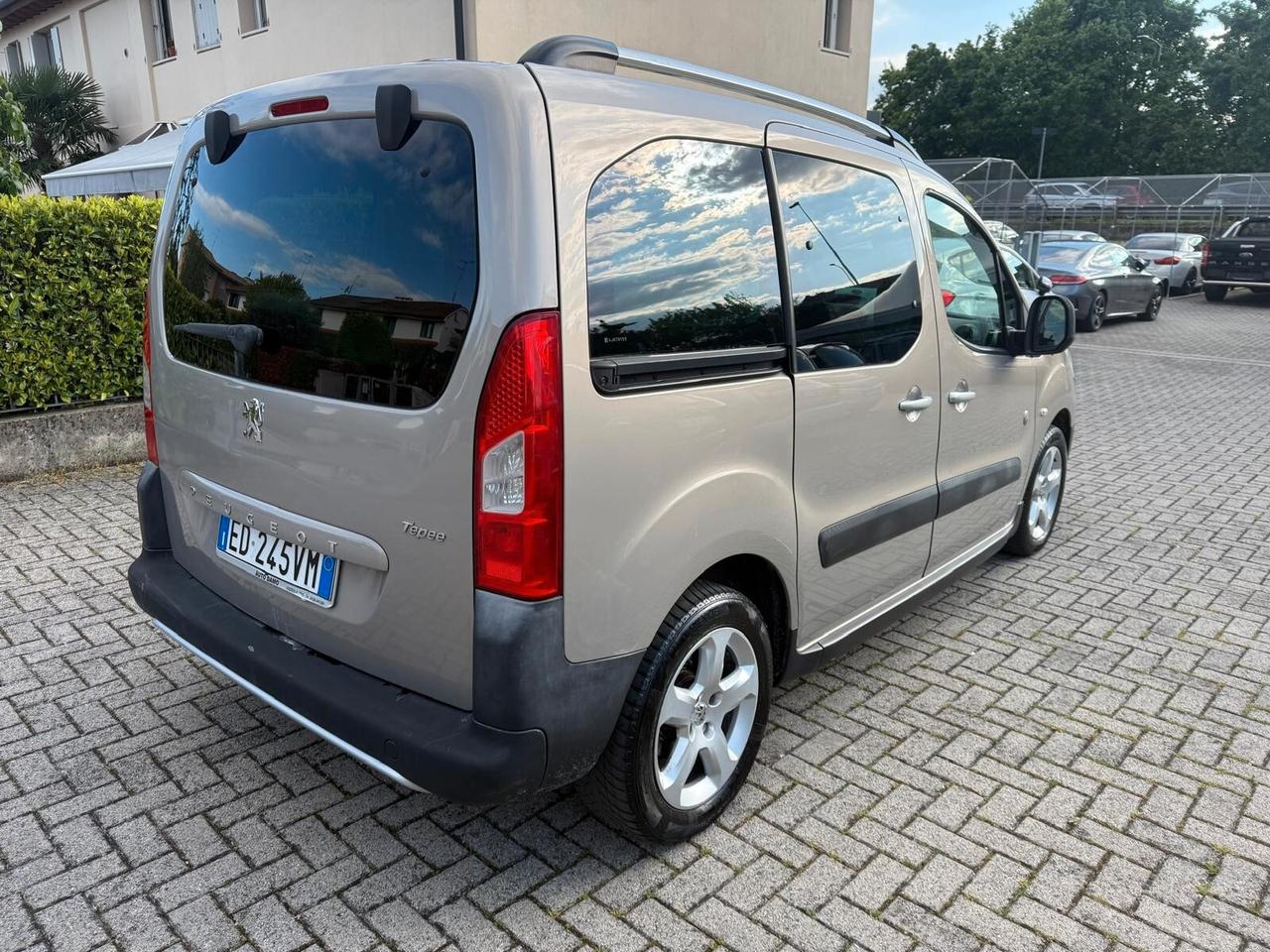 Peugeot Partner Tepee 1.6 HDi Outdoor