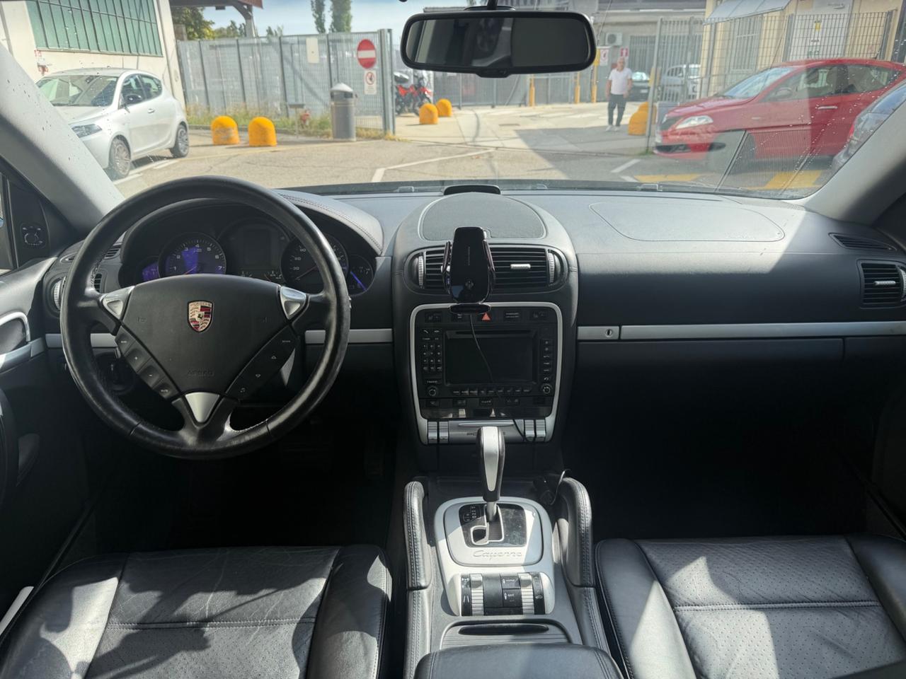Porsche Cayenne 3.2 V6 full