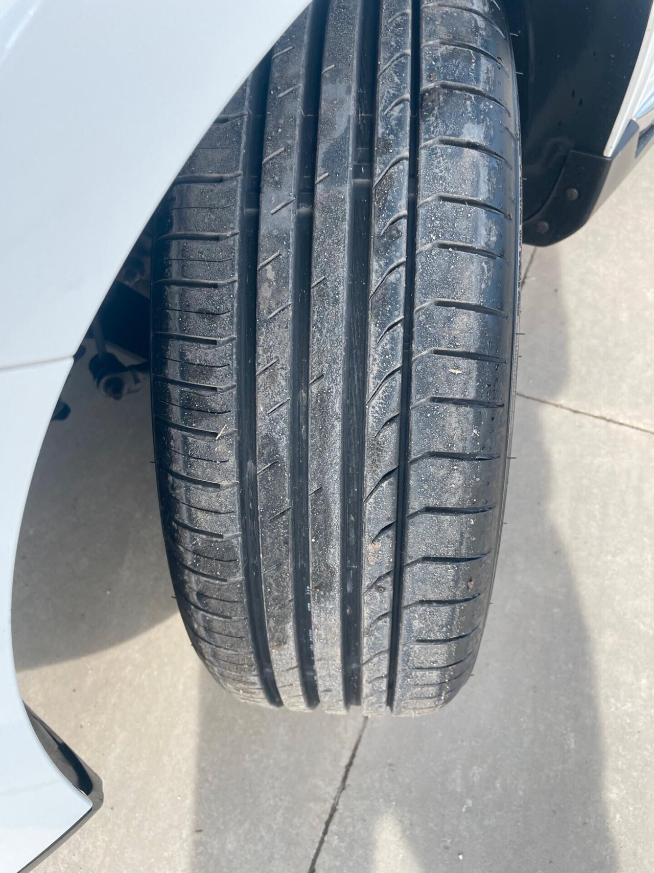 Peugeot 2008 1.6 e-HDi 92 CV Stop&Start Allure