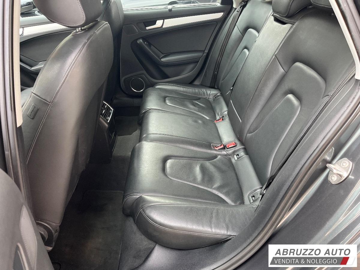 AUDI A4 Avant 2.0 TDI 150CV TETTO + PELLE