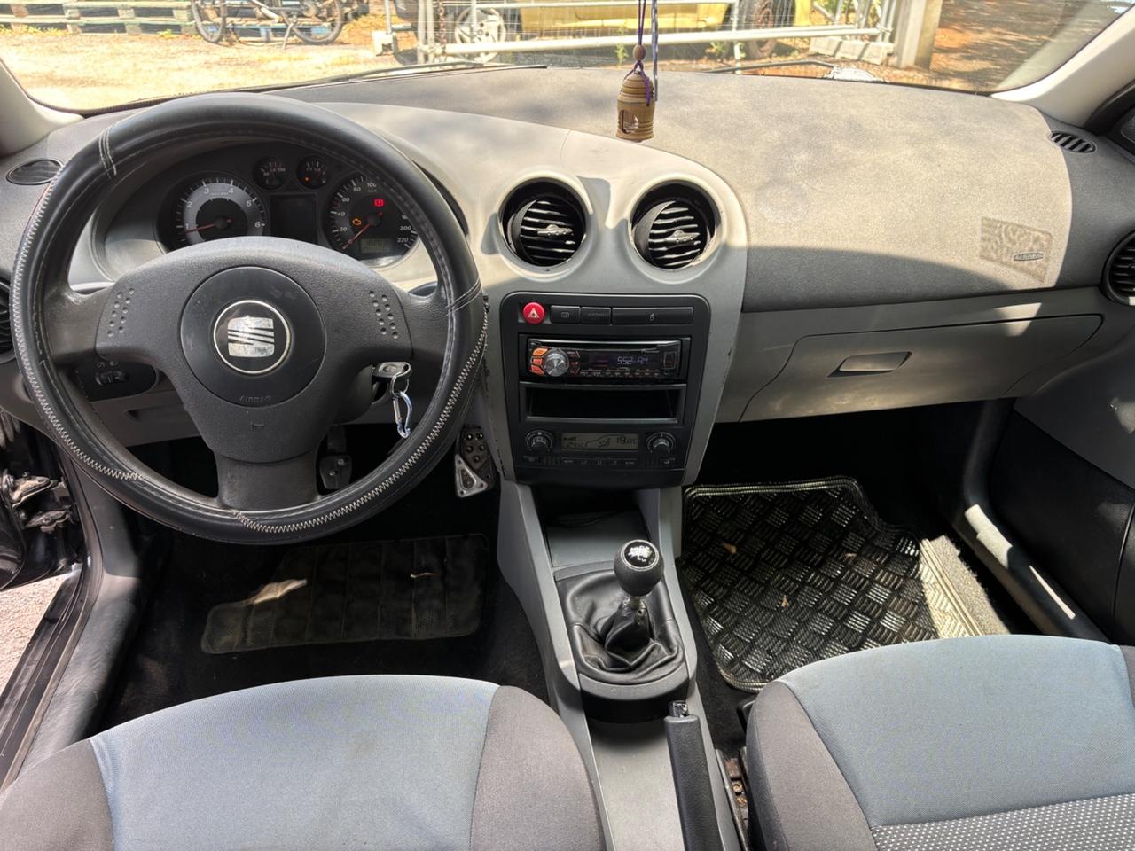 Seat Ibiza 1.4 16V 5p. Reference