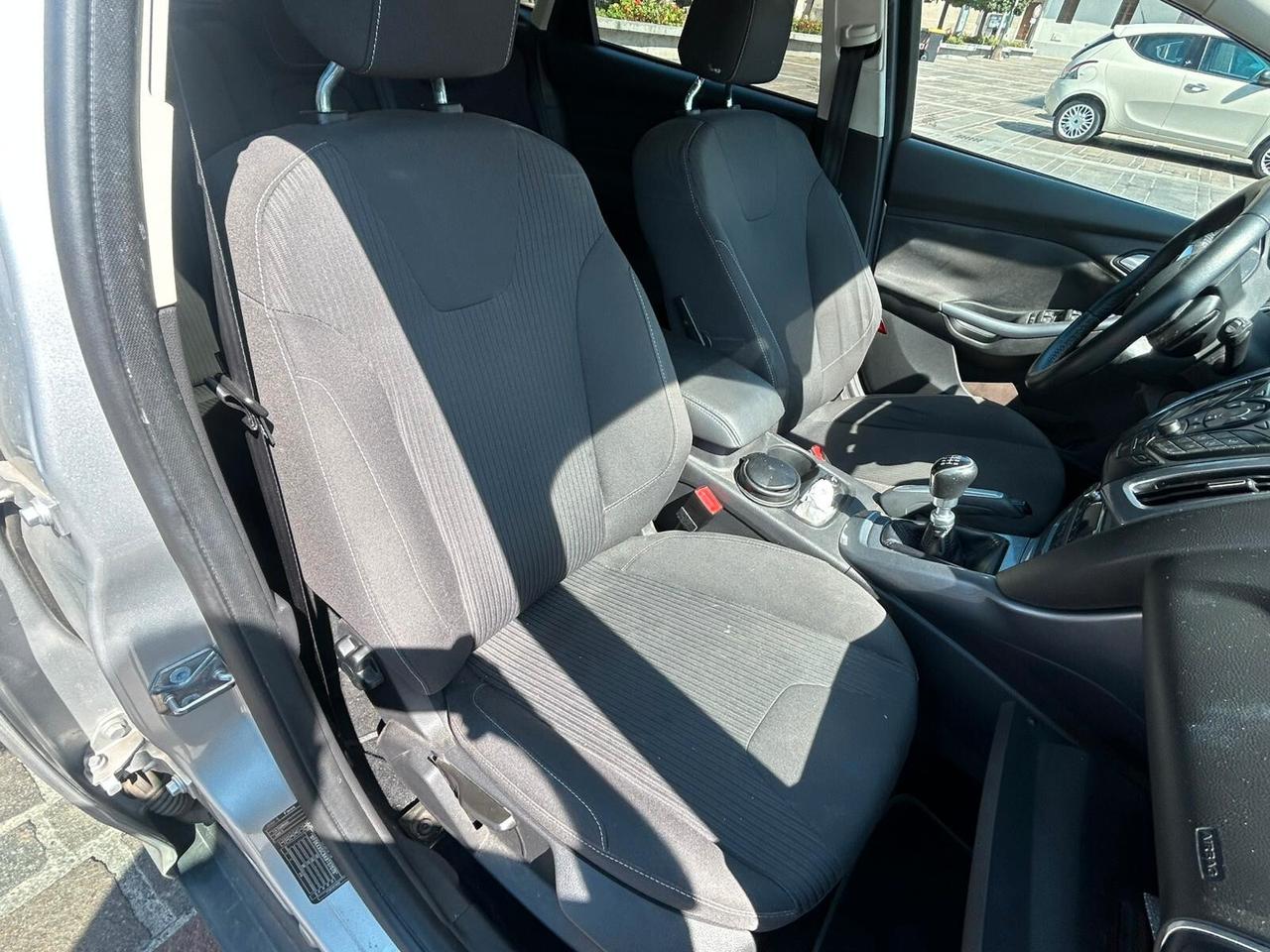 Ford Focus 5p 1.6 Plus ecoboost