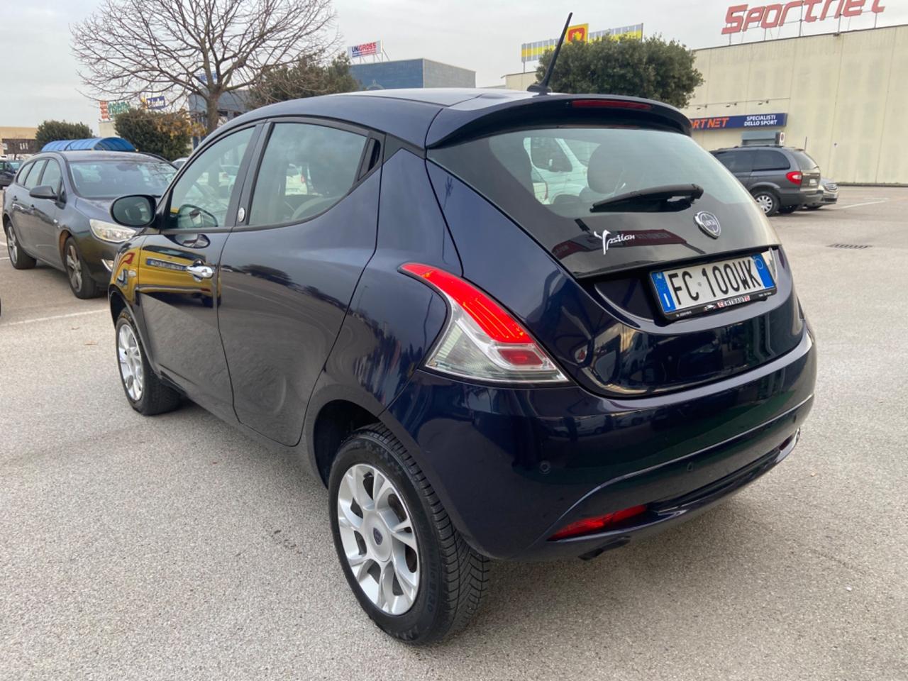Lancia Ypsilon 0.9 85 CV Metano Platinum garanzia