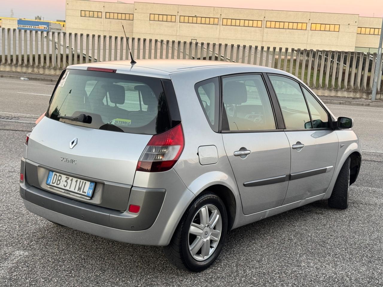 Renault Scenic 1.9 dCi 131cv