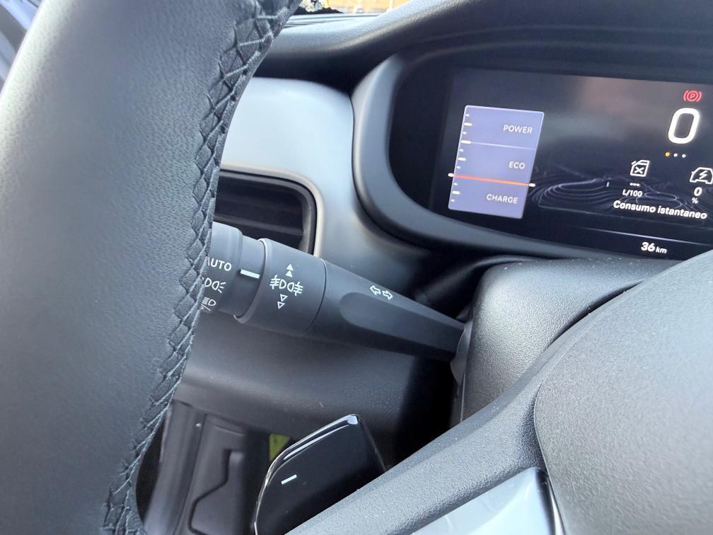 Jeep Avenger 1.2 turbo e-hybrid mhev Upland 4xe 145cv edct6