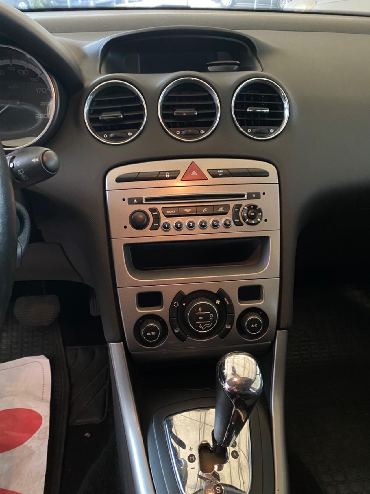 Peugeot 308 1.6 8V e-HDi 112CV Stop&Start robotiz. 5p. Active