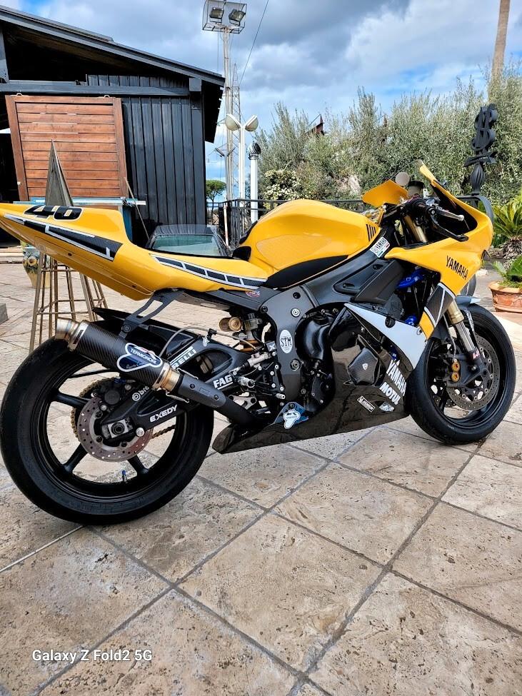 Yamaha YZF R6 corsa